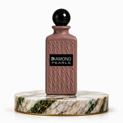Diamond Pearls parfum de damă 100 ml cu trandafir, iasomie și oud