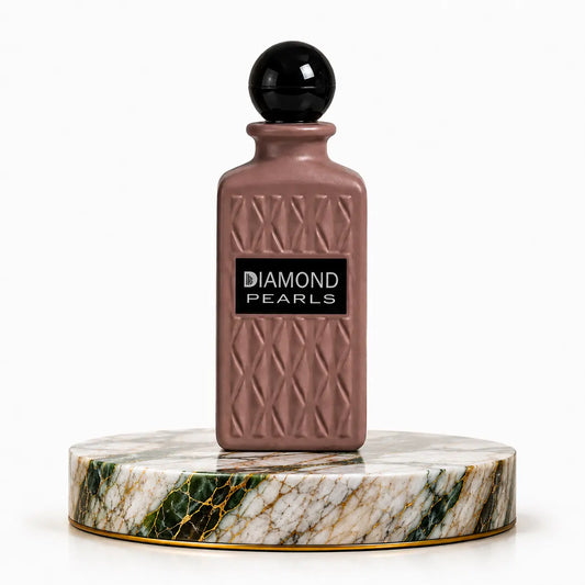 Diamond Pearls parfum de damă 100 ml cu trandafir, iasomie și oud